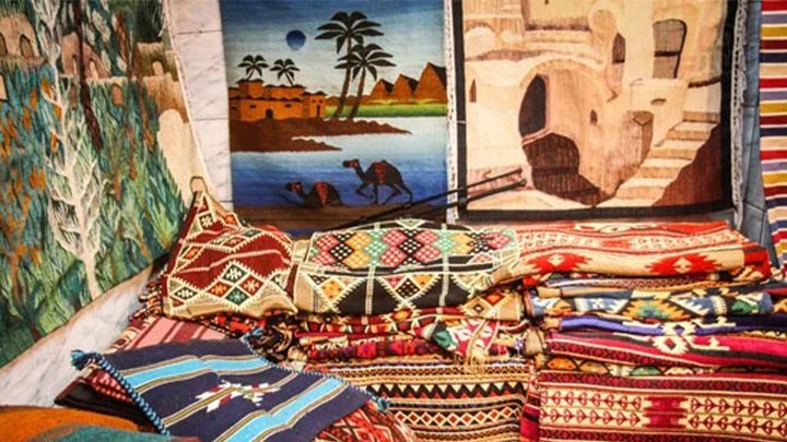 The most famous stores and exhibitions selling Pharaonic carpets